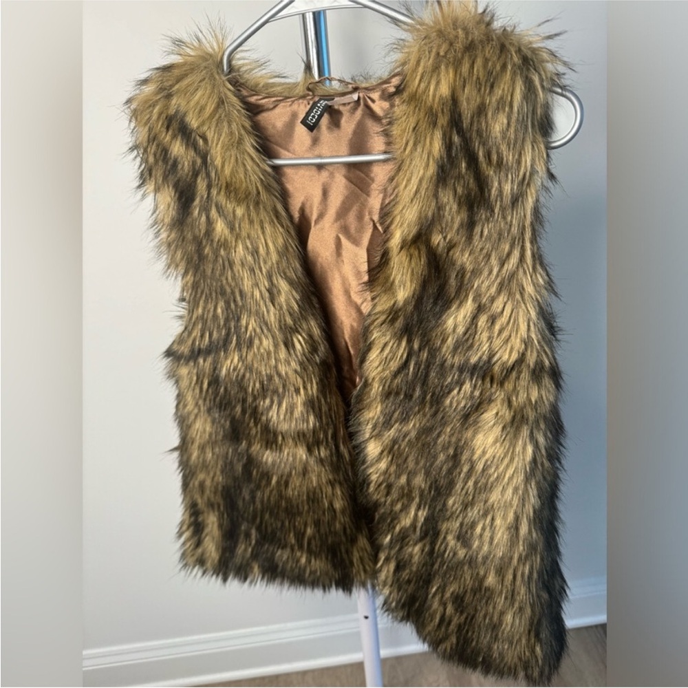 H&M Faux Fur Vest in Brown